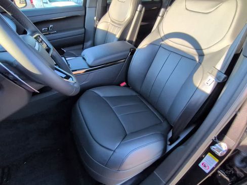 New 2026 Land Rover Range Rover Sport SE image 16