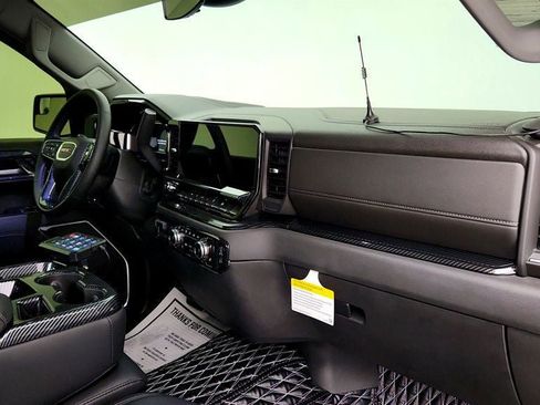 Used 2024 GMC Sierra 1500 Elevation w/ LPO, Elevation Black Package RWD image 27