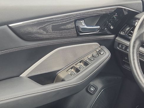 Used 2023 Acura MDX SH-AWD w/ Advance Package image 12