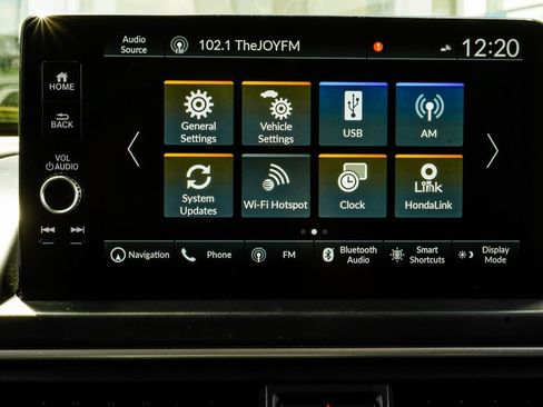 Used 2025 Honda Pilot Elite image 25