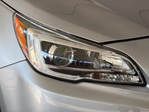 Used 2016 Subaru Legacy 2.5i Premium AWD/4WD image 10