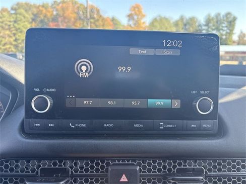 Used 2024 Honda HR-V Sport image 17