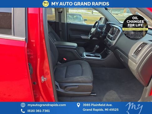 Used 2020 Chevrolet Colorado LT image 22
