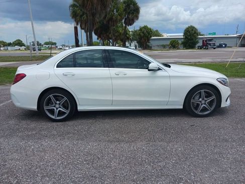 Used 2015 Mercedes-Benz C 300 4MATIC Sedan image 2