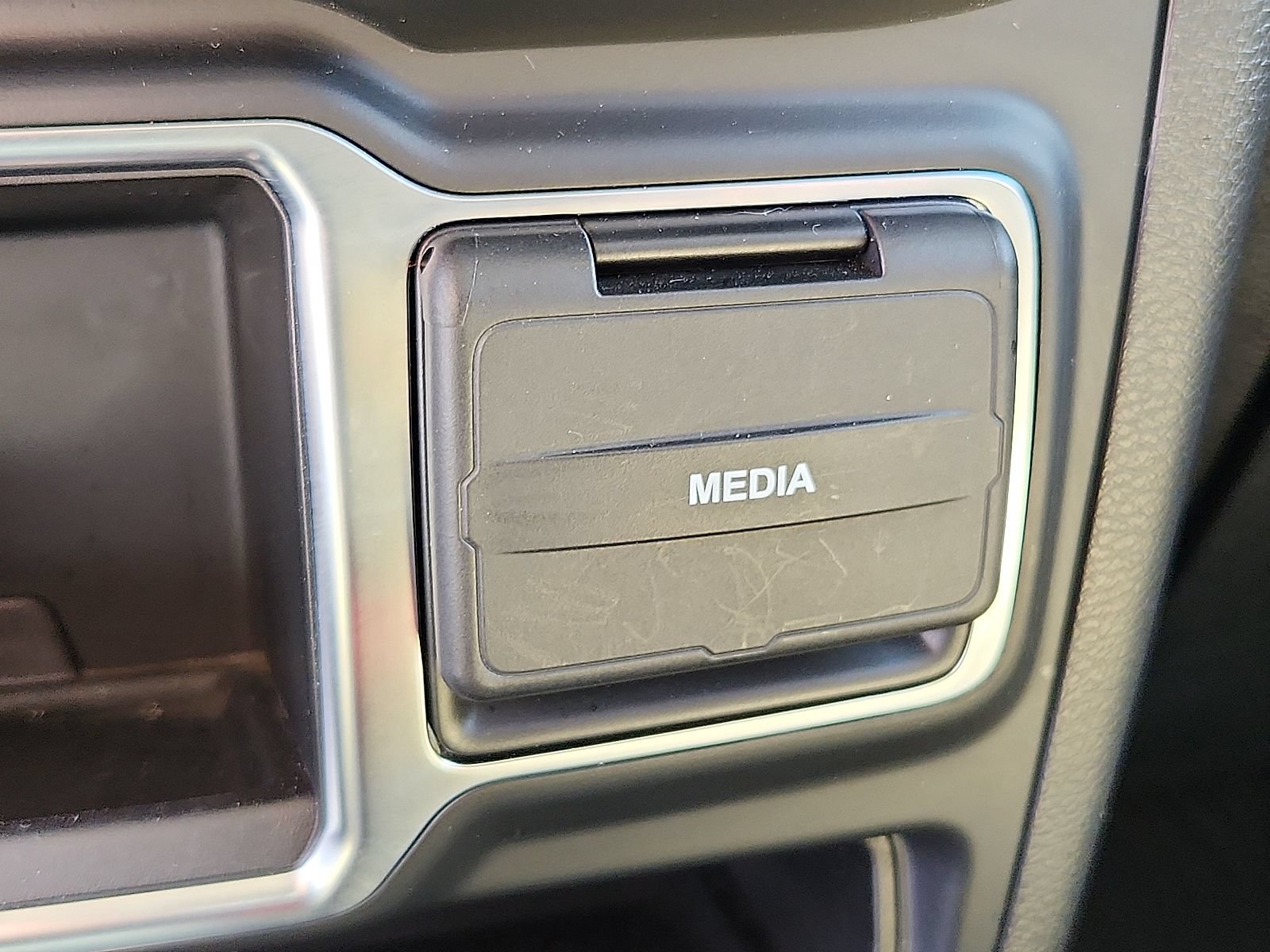 Used 2021 Jeep Wrangler Sport AWD/4WD image 15