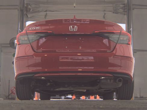 Used 2023 Honda Civic Sport image 8