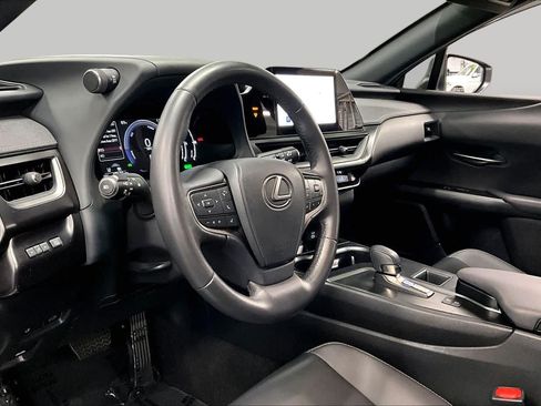 Used 2025 Lexus UX 300h FWD w/ Accessory Package (Z2) image 17