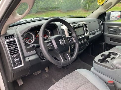 Used 2017 RAM 1500 Classic SLT AWD/4WD image 6