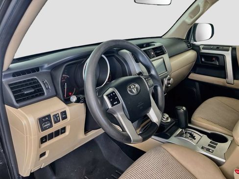 Used 2013 Toyota 4Runner SR5 AWD/4WD image 9
