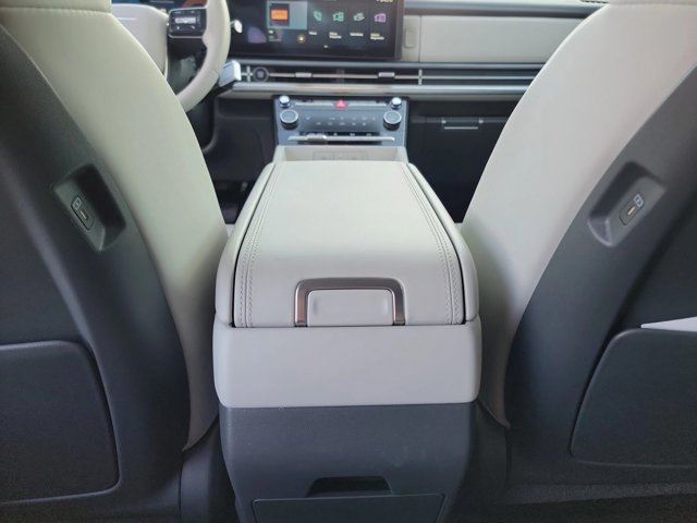 Used 2026 Hyundai Santa Fe SEL FWD image 19