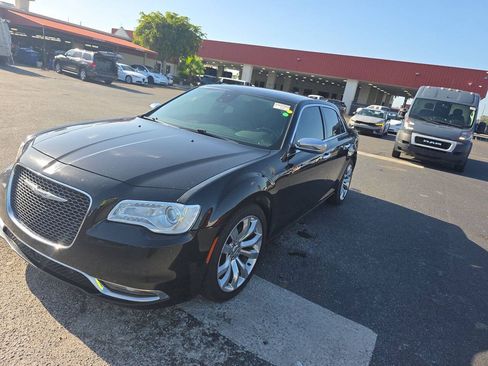 Used 2018 Chrysler 300 Limited w/ Safetytec Plus Group RWD image 1