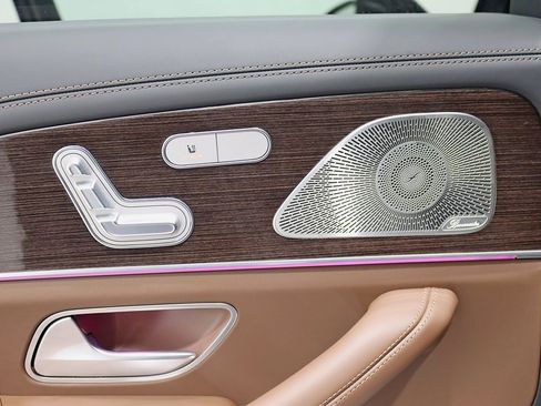 Used 2024 Mercedes-Benz GLS 63 AMG 4MATIC image 42