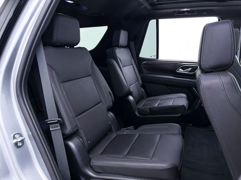 Used 2024 Chevrolet Tahoe Z71 w/ Z71 Off-Road Package AWD/4WD image 36