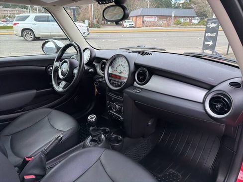 Used 2011 MINI Cooper Hardtop image 17