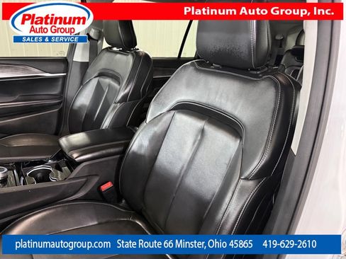 Used 2021 Jeep Grand Cherokee L Limited AWD/4WD image 11