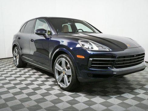 Certified 2023 Porsche Cayenne Platinum Edition AWD/4WD image 28