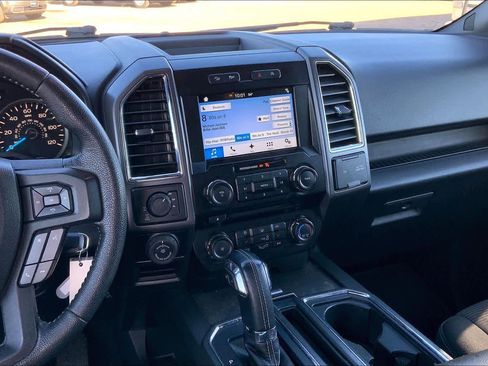 Used 2016 Ford F150 XLT w/ Equipment Group 302A Luxury image 7