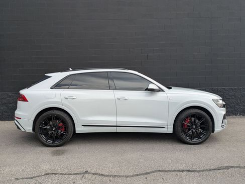 Used 2022 Audi Q8 Prestige AWD/4WD image 4