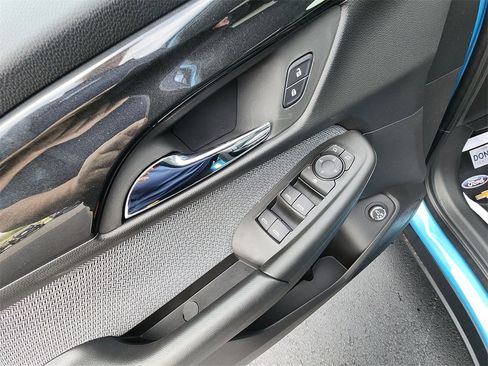 New 2025 Chevrolet TrailBlazer LT w/ Convenience Package image 13