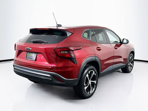 Used 2024 Chevrolet Trax RS w/ Driver Confidence Package image 9