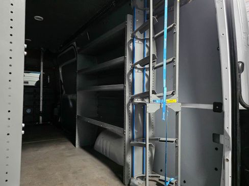 Used 2023 Mercedes-Benz Sprinter 2500 image 12