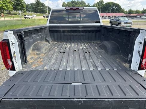 Used 2023 GMC Sierra 3500 Denali w/ Denali Ultimate Package AWD/4WD image 24