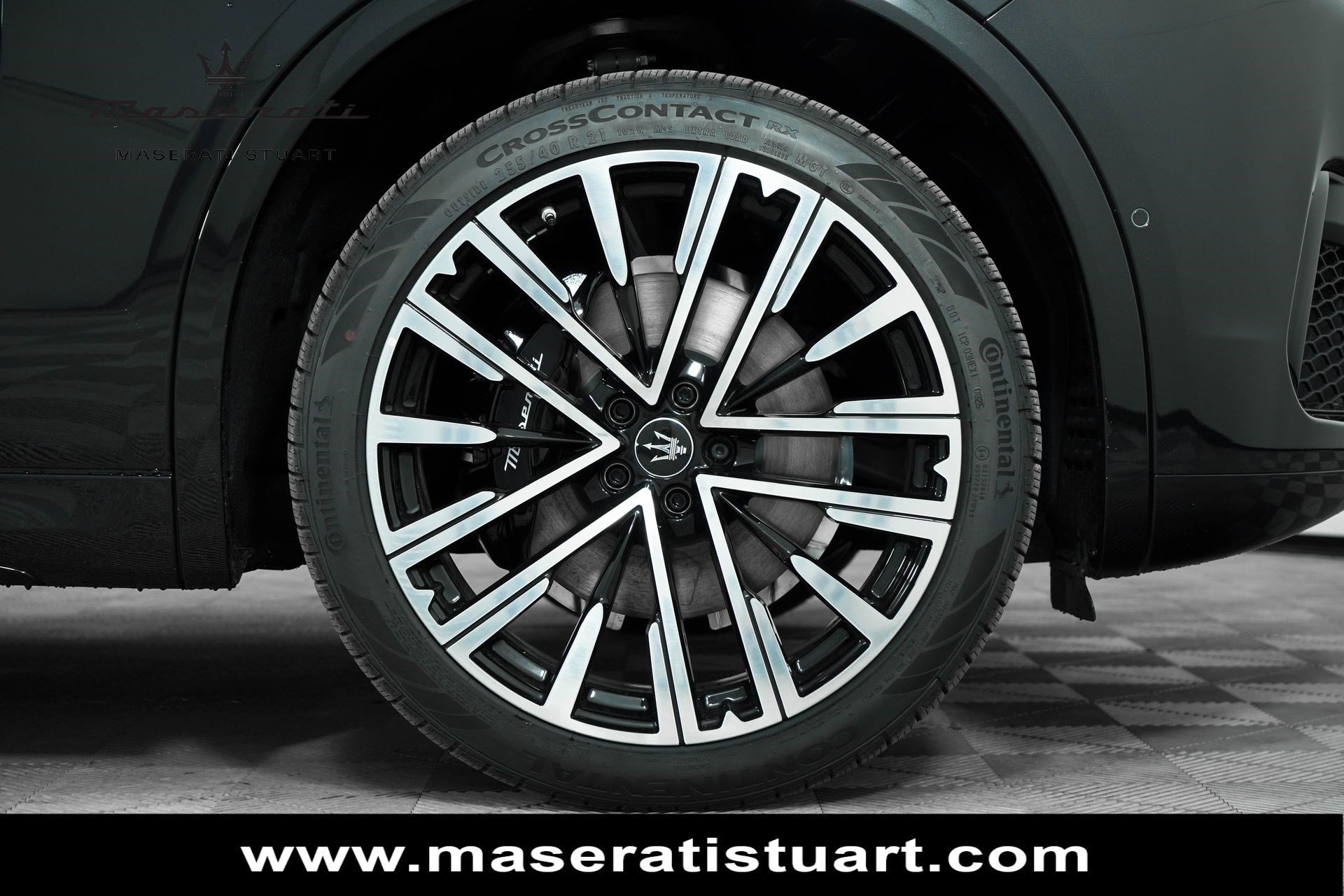 Used 2025 Maserati Grecale Modena AWD/4WD image 9