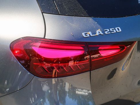 New 2026 Mercedes-Benz GLA 250 4MATIC image 8