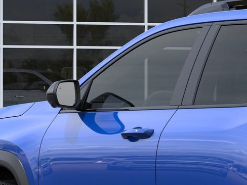 New 2027 Chevrolet Equinox RS w/ Safety and Technology Package FWD image 12