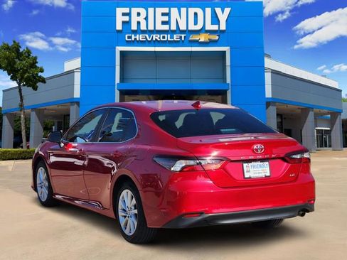 Used 2023 Toyota Camry LE image 5