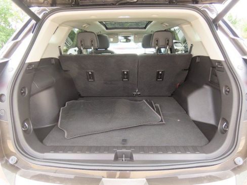 Used 2019 GMC Terrain Denali w/ Advanced Safety Package FWD image 12