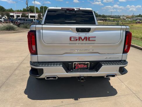 Used 2022 GMC Sierra 1500 Denali w/ Technology Package RWD image 8