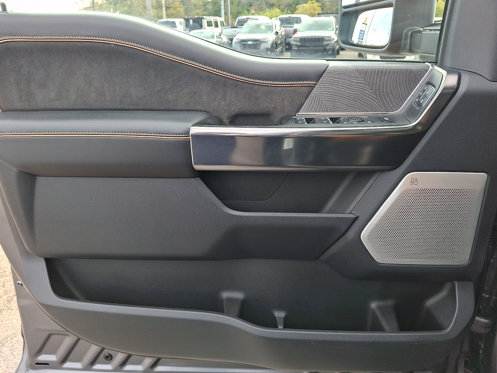 Used 2024 Ford F350 Platinum AWD/4WD image 12