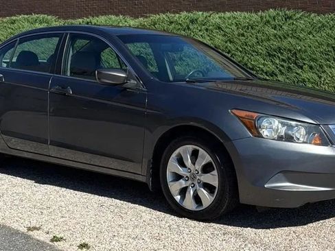 Used 2010 Honda Accord EX-L image 3