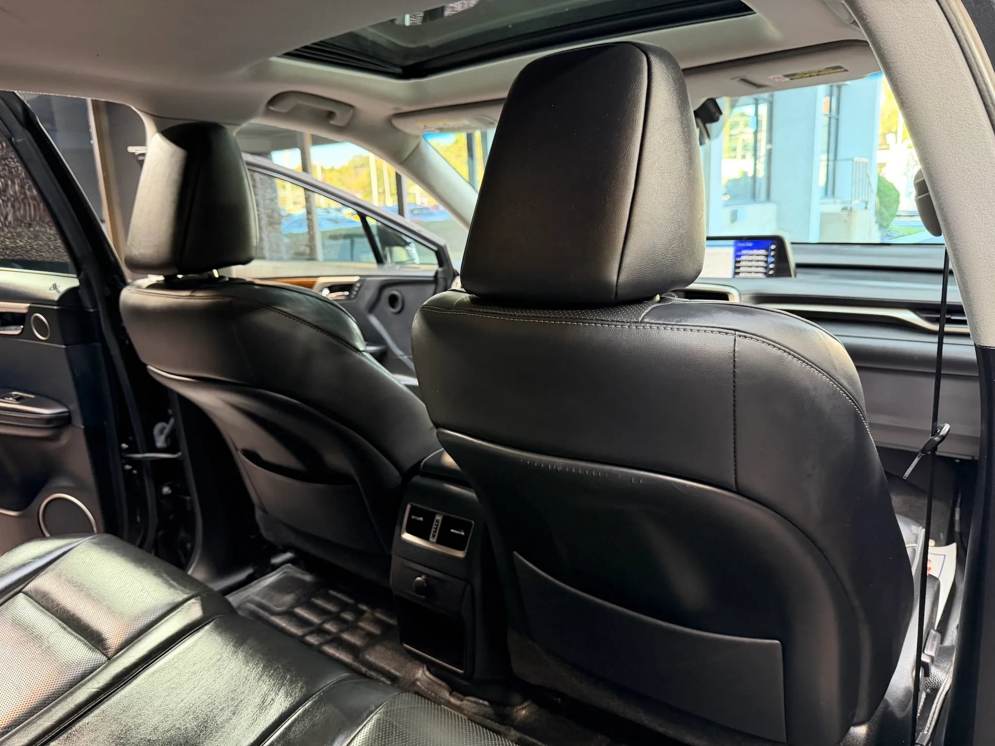 Used 2017 Lexus RX 350 AWD w/ Premium Package image 31