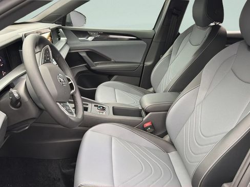 New 2026 Volkswagen Tiguan SE R-Line FWD image 32
