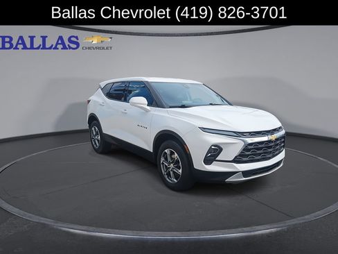 Certified 2023 Chevrolet Blazer LT w/ Driver Confidence Package AWD/4WD image 2