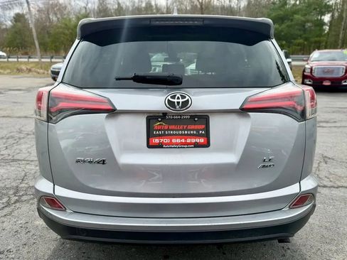 Used 2018 Toyota RAV4 LE w/ All Weather Liner Package image 7