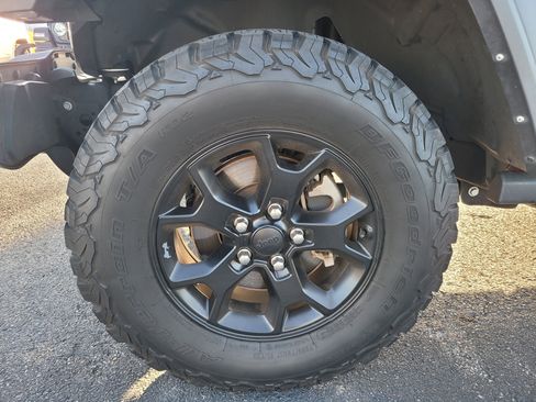 Used 2021 Jeep Wrangler Sport AWD/4WD image 8