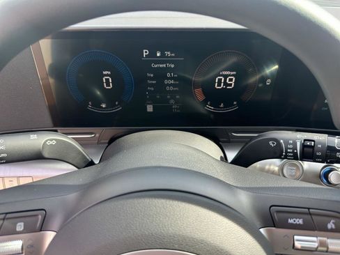 New 2026 Hyundai Kona SE image 4