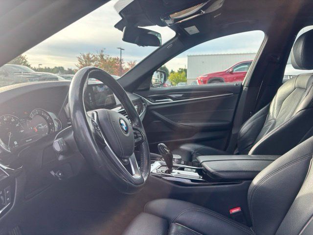 Used 2018 BMW 540i xDrive AWD/4WD image 10