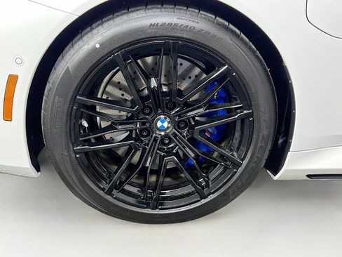Used 2026 BMW M5 w/ Carbon Package AWD/4WD image 31