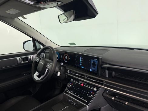 Used 2025 Hyundai Santa Fe SEL FWD image 31