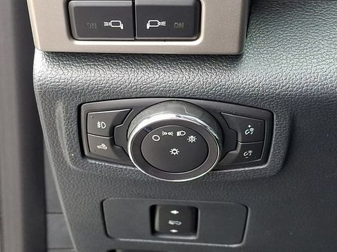 Used 2022 Ford F250 Lariat w/ Chrome Package AWD/4WD image 20