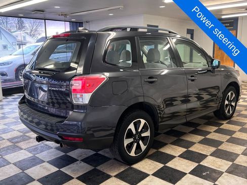 Used 2018 Subaru Forester 2.5i w/ Alloy Wheel Package image 13