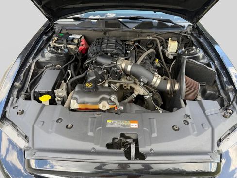 Used 2014 Ford Mustang Convertible RWD image 20