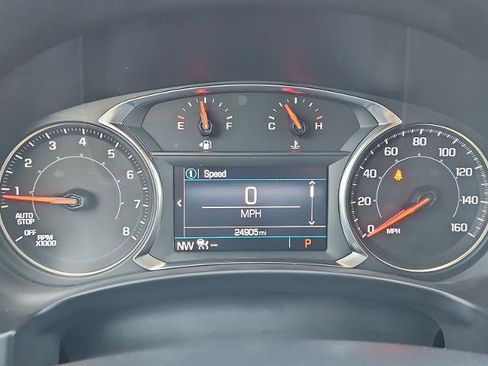 Used 2023 GMC Terrain SLE w/ Driver Convenience Package image 10