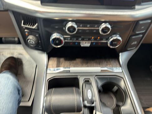 Used 2023 Ford F150 Lariat w/ FX4 Off-Road Package AWD/4WD image 24