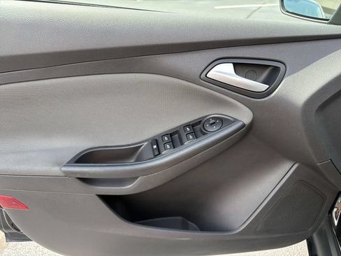 Used 2013 Ford Focus SE FWD image 31