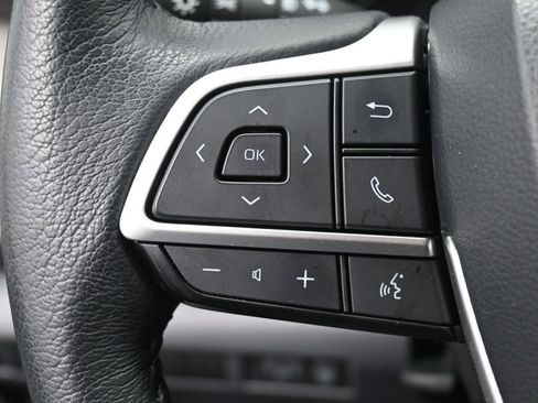 Certified 2022 Toyota Sienna XLE image 19